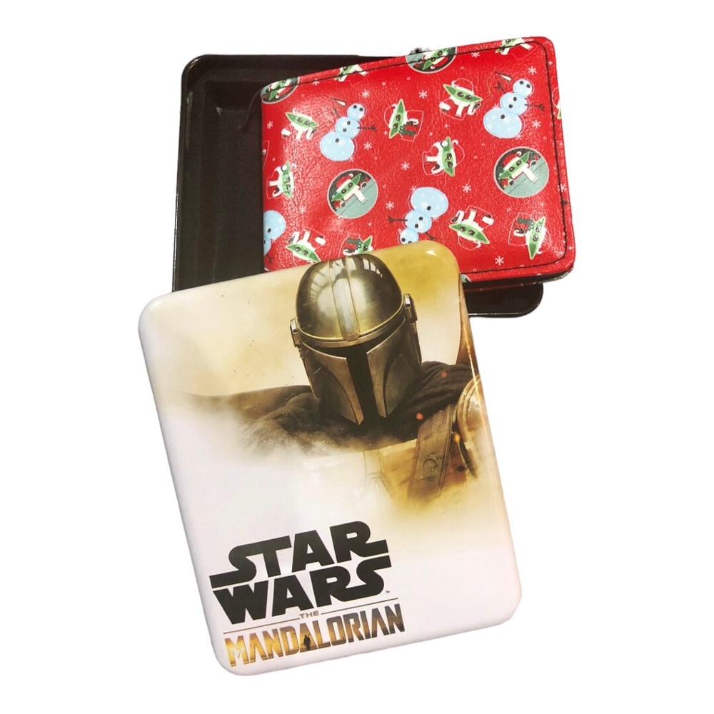 Star Wars red mandalorian snowman bifold wallet in black tin case new - Picture 1 of 9